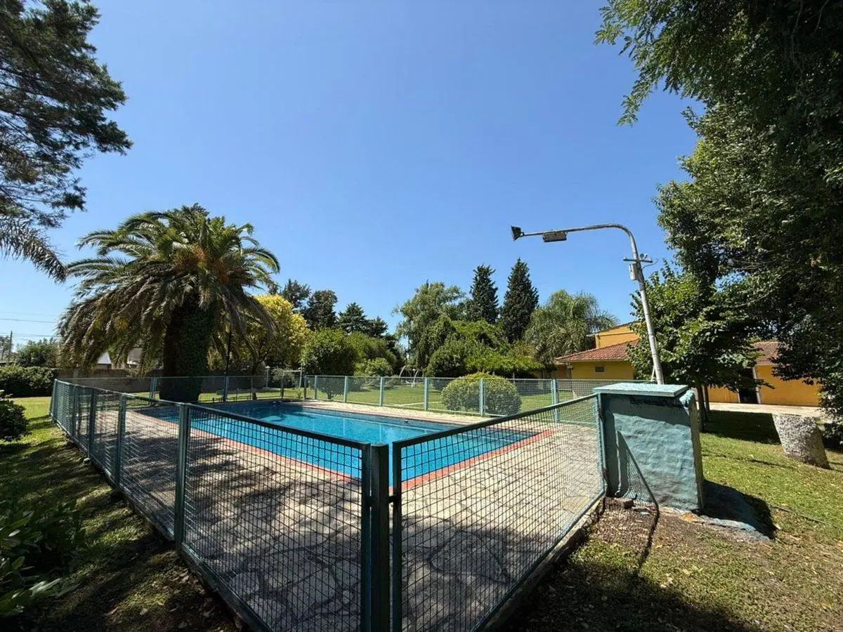 Casa quinta en venta Guernica c/pileta 5