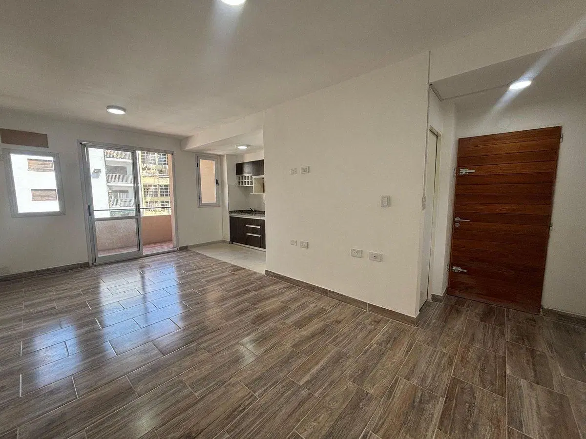 MONOAMBIENTE EN VENTA, LANUSITA, LUMINOSO 4