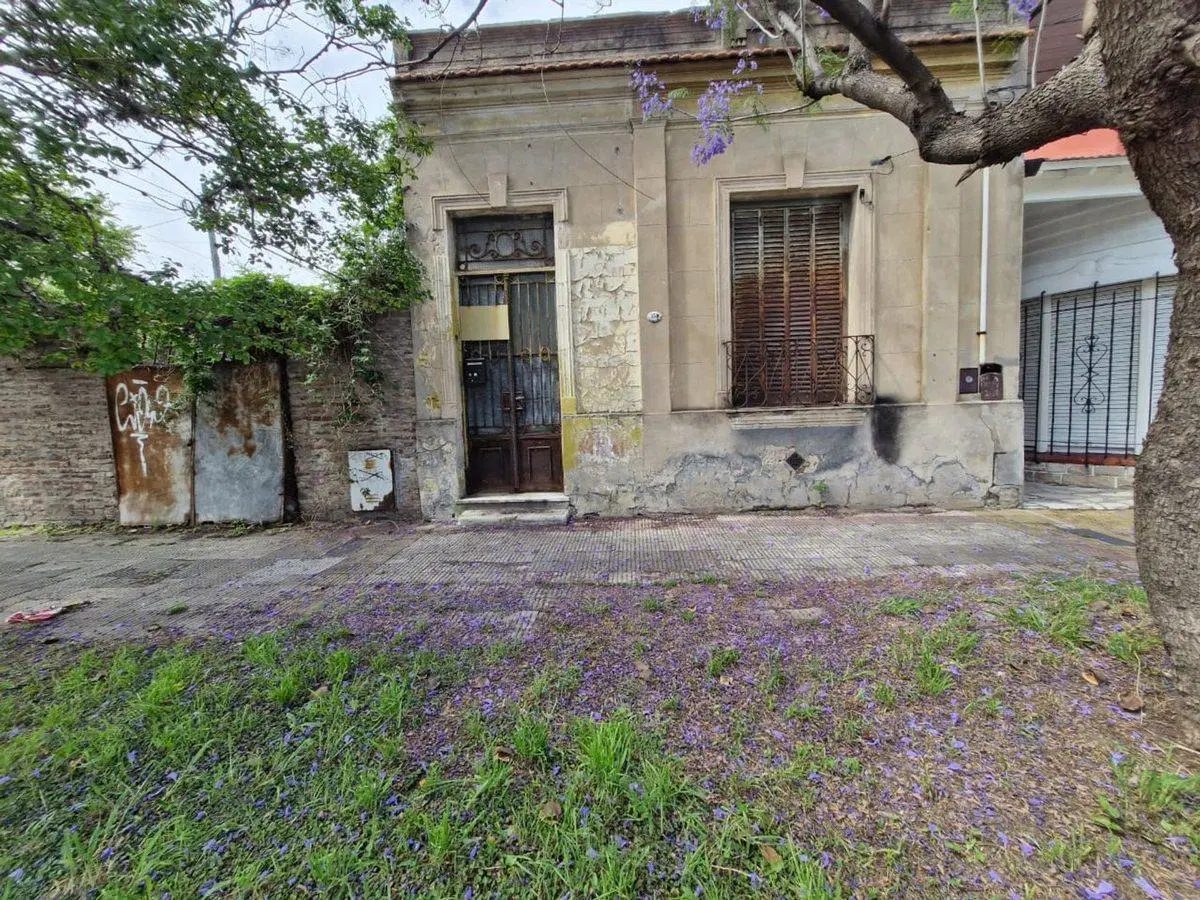 OPORTUNIDAD, CASA  IDEAL PARA RECICLAR. LANUS O. 2