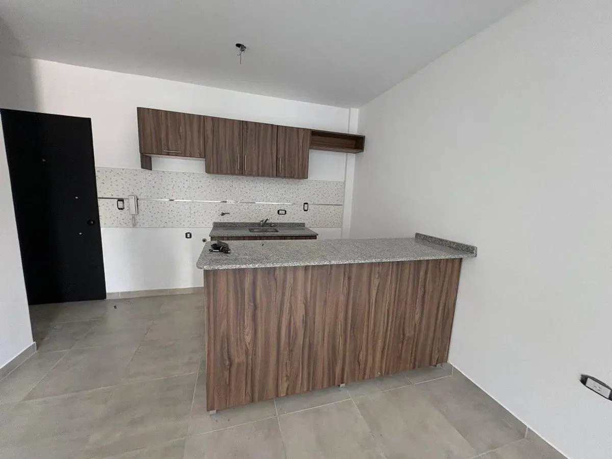 DEPARTAMENTO 1 AMB EN VENTA LANUS OESTE 5