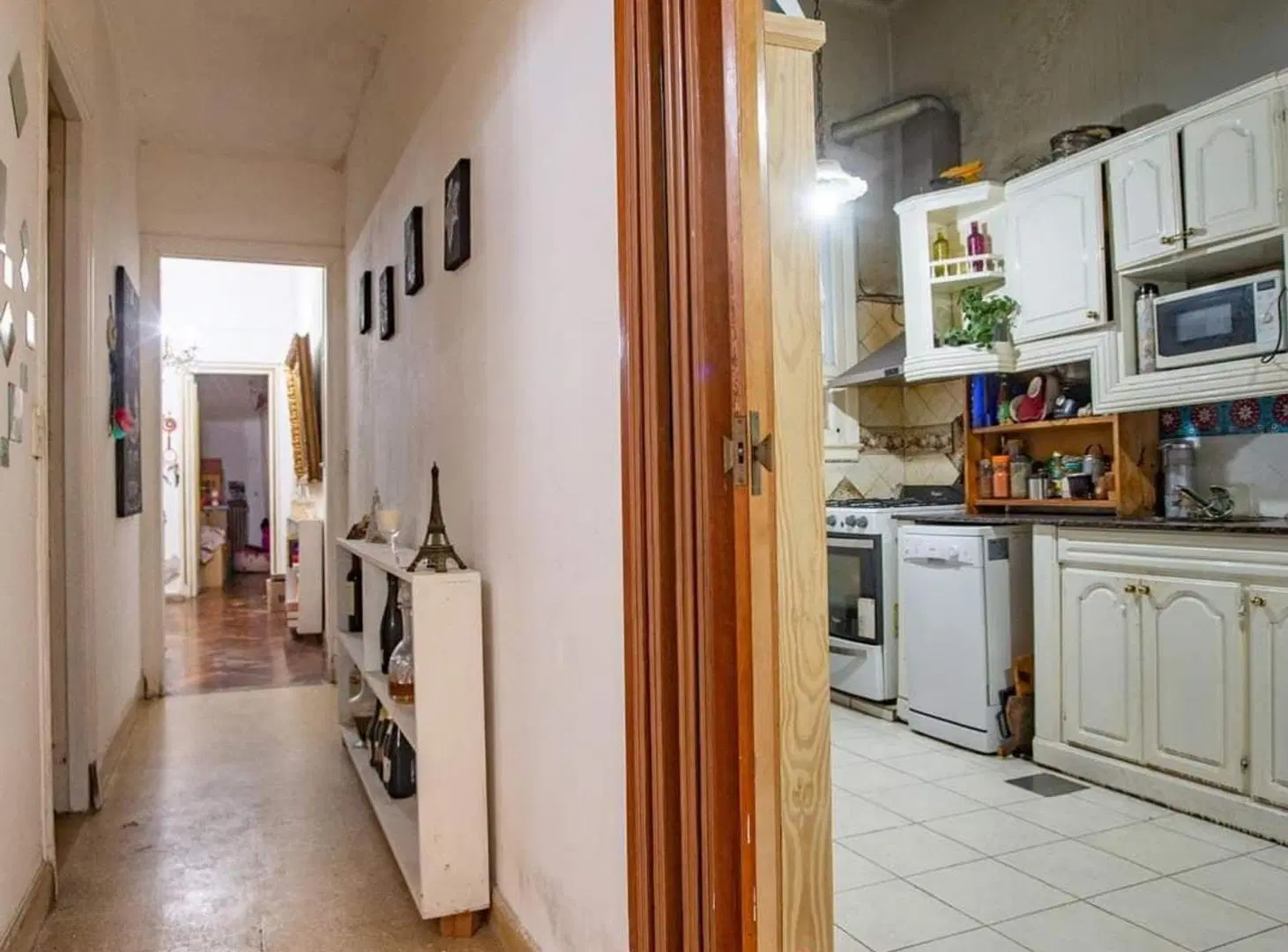 Departamento 5 amb. PB sobre Av. Mitre Avellaneda 3
