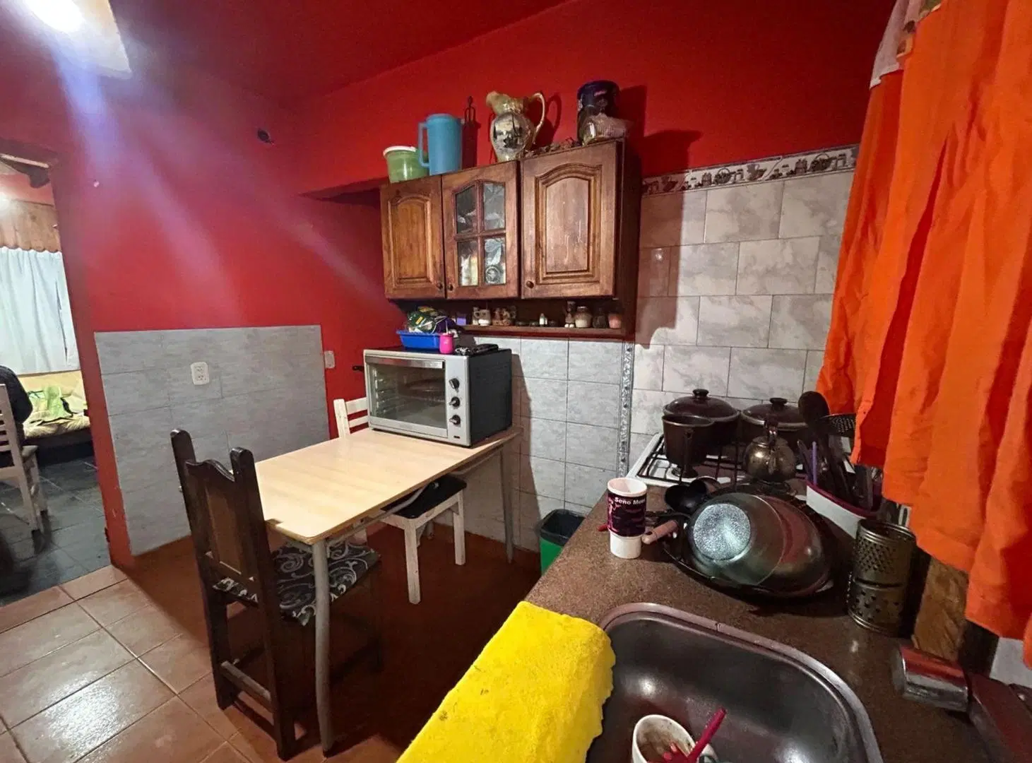 CASA DE 3 AMB EN VENTA EN LOMAS LOCAL Y PATIO 3