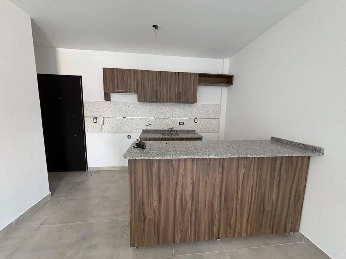 DEPARTAMENTO MONOAMBIENTE EN VENTA LANUS OESTE 5