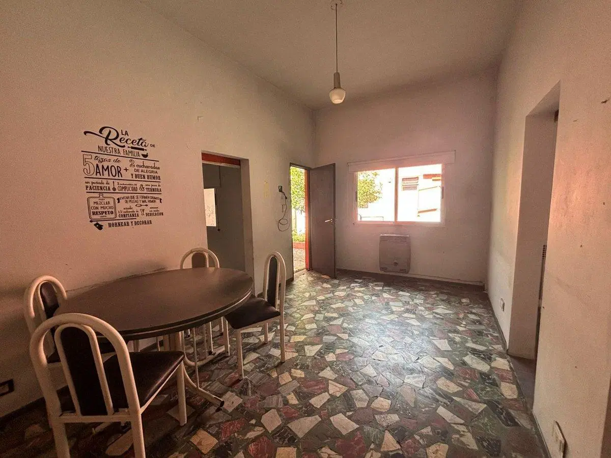 DOS CASA S/LOTE DE 237 M2 V. ALSINA VENTA 2