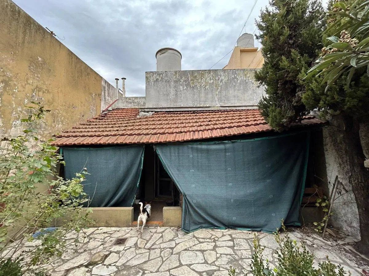 CASA DE 262 M2 EN VENTA EN LANUS A REFACCIONAR 2