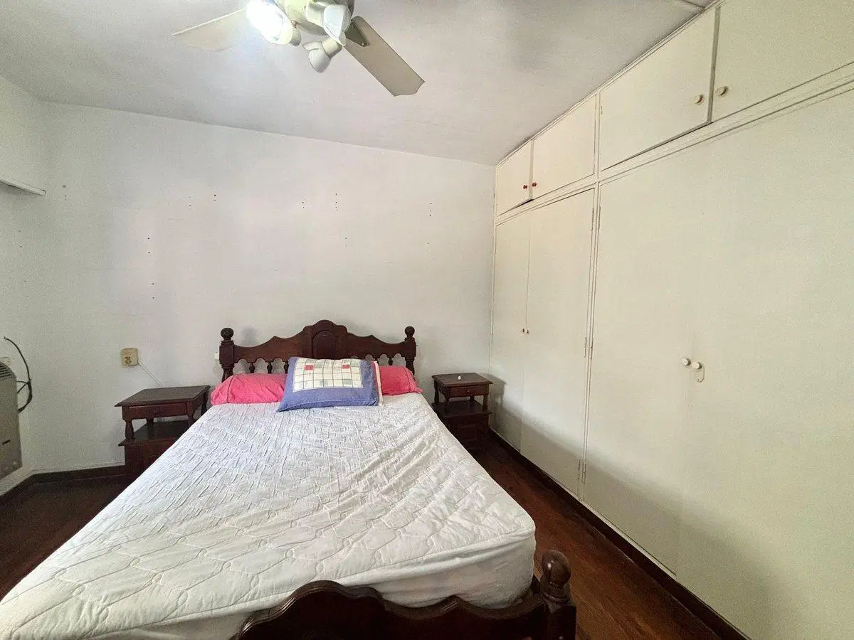 Casa en venta ADROGUE NUEVO VALOR 3 AMB Y COCHERA 4