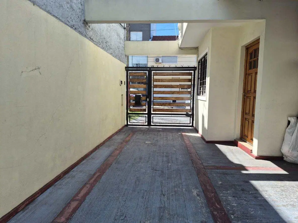 DUPLEX 3 AMB. APTO CREDITO ZONA CENTRICA LANUS. 3
