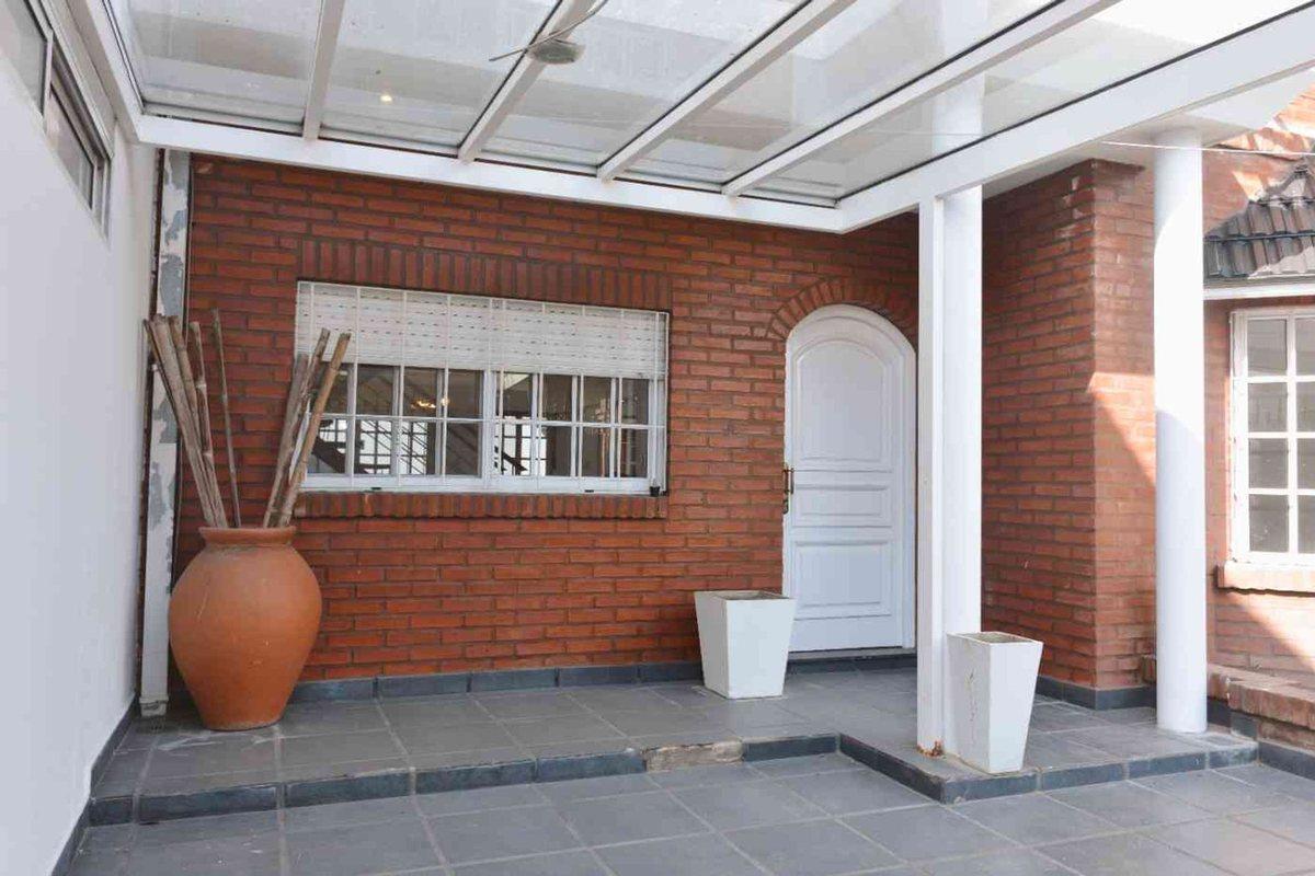 Foto de Venta PH tipo casa 4 ambiente Valentín Alsina., imagen 3
