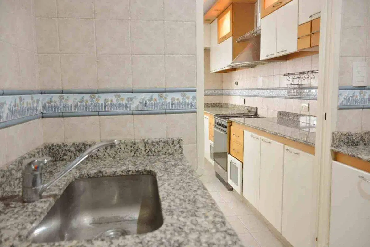 Venta PH tipo casa 4 ambiente Valentín Alsina. 5
