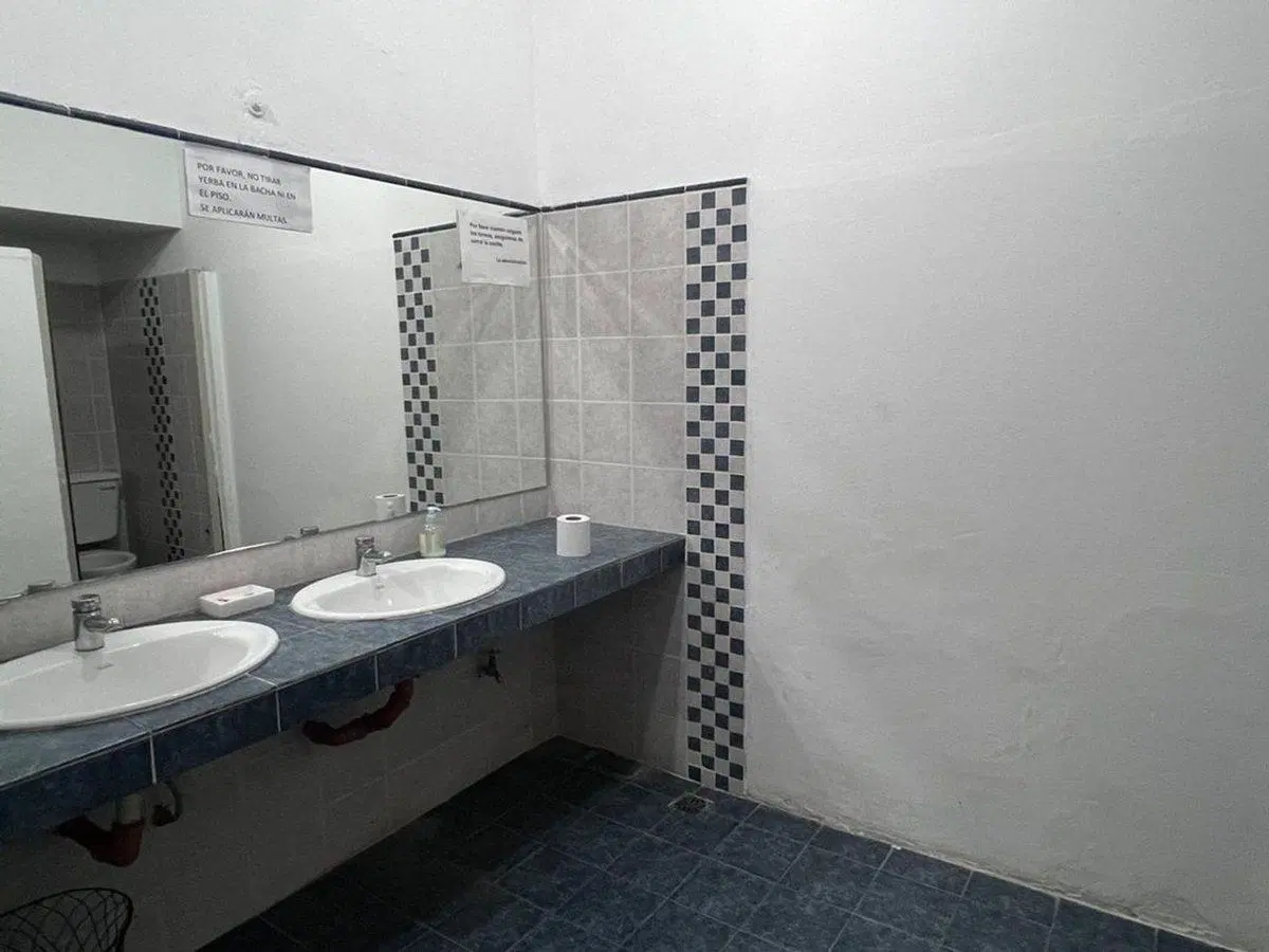 OFICINA 27M2 EN VENTA A MTS DE LA ESTACION LOMAS 5
