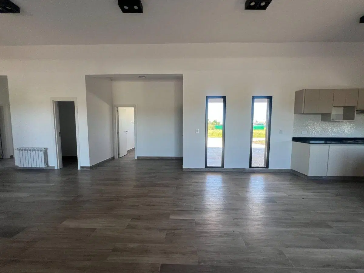 QUINTA VENTA 5 AMBIENTE CON PILETA A ESTRENAR 4