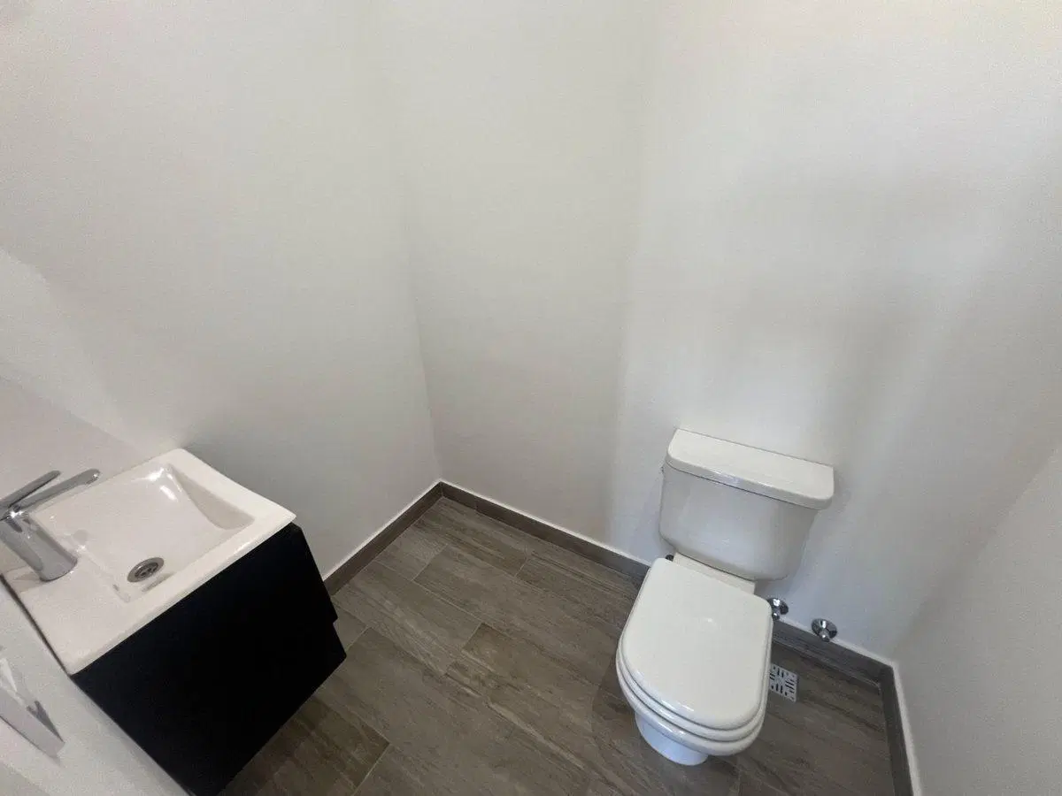 QUINTA VENTA 5 AMBIENTE CON PILETA A ESTRENAR 2