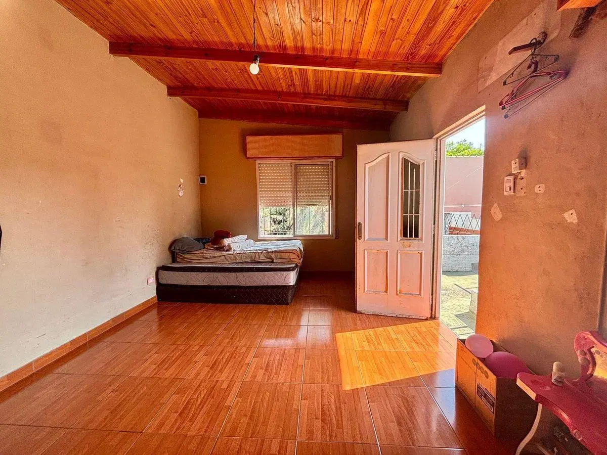 CASA 3 AMB S/LOTE DE 226 M2 LANÚS PERMUTA 8