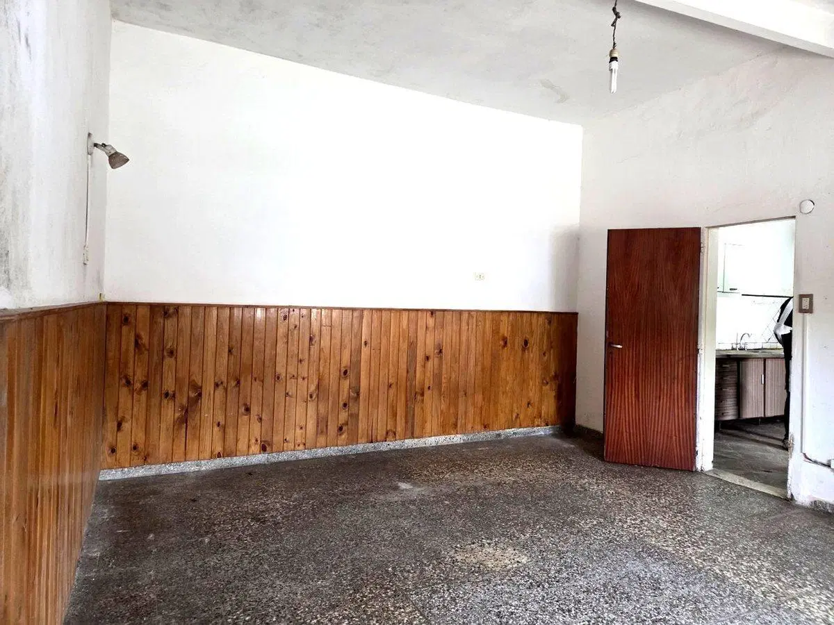 LOTE CON 5 DPTOS Y FONDO LIBRE.IDEAL INVERSOR 4