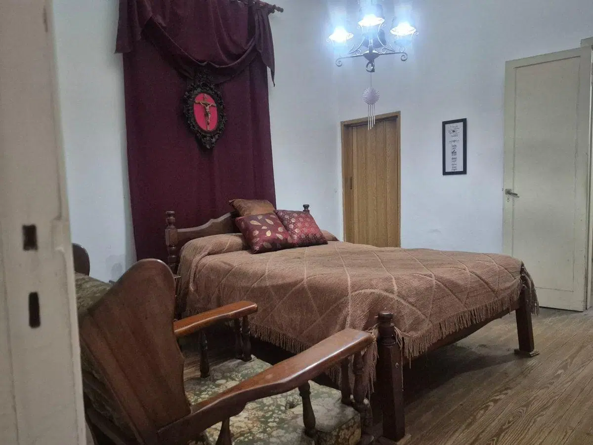 VENTA CASA EN BLOCK L. DE ZAMORA. APTA 2 FAMILIAS 5