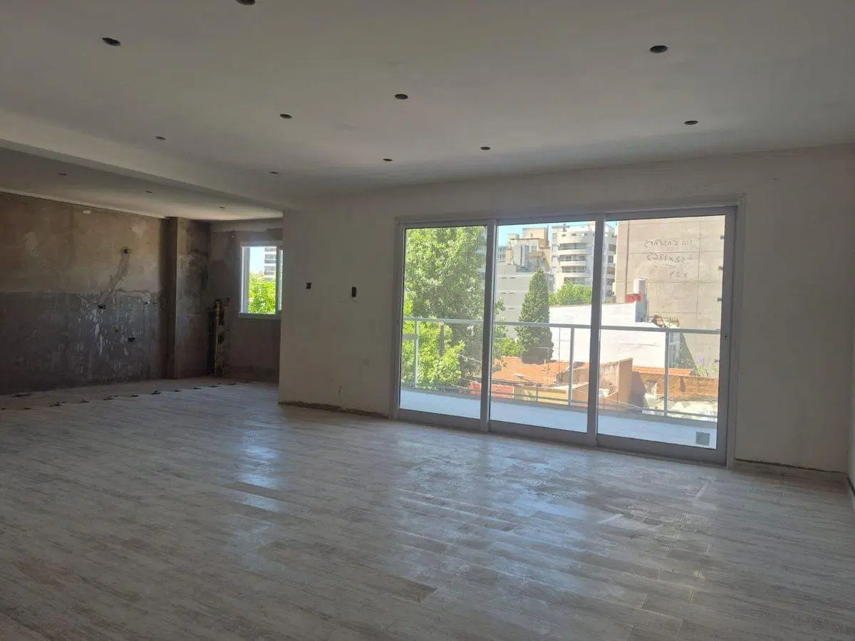 VENTA PISO DE CATEGORIA 4 AMB C/COCHERA LANUSITA 5