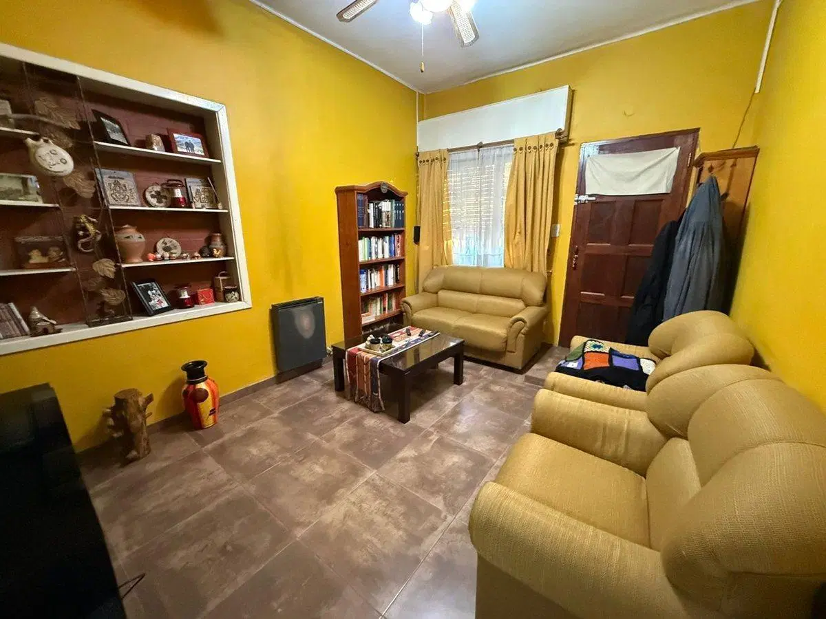 Casa 3 amb en venta con cochera Alejandro Korn 5