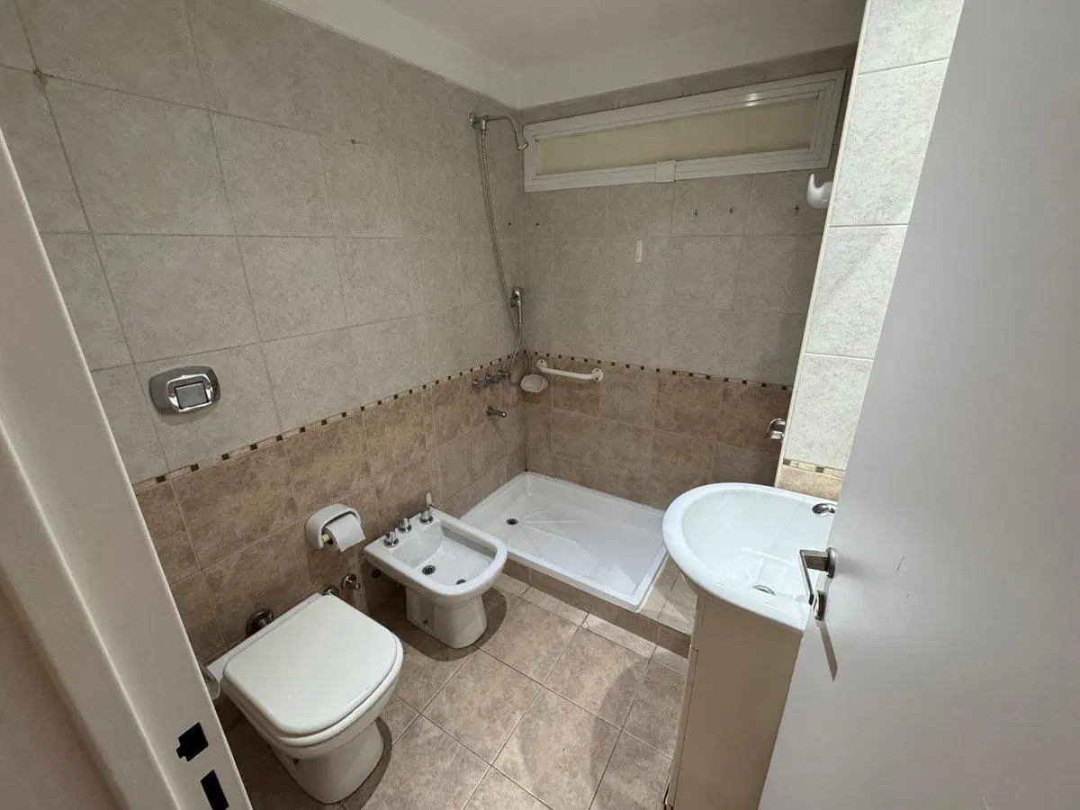 DEPARTAMENTO 2 AMB EN ALQUILER CON COCHERA LOMAS 3