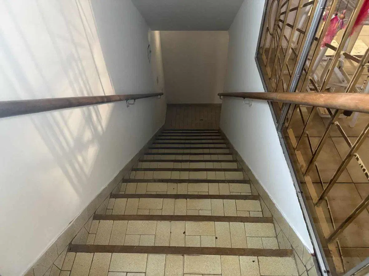 DEPARTAMENTO CON GALPON EN VENTA LANUS OESTE 2