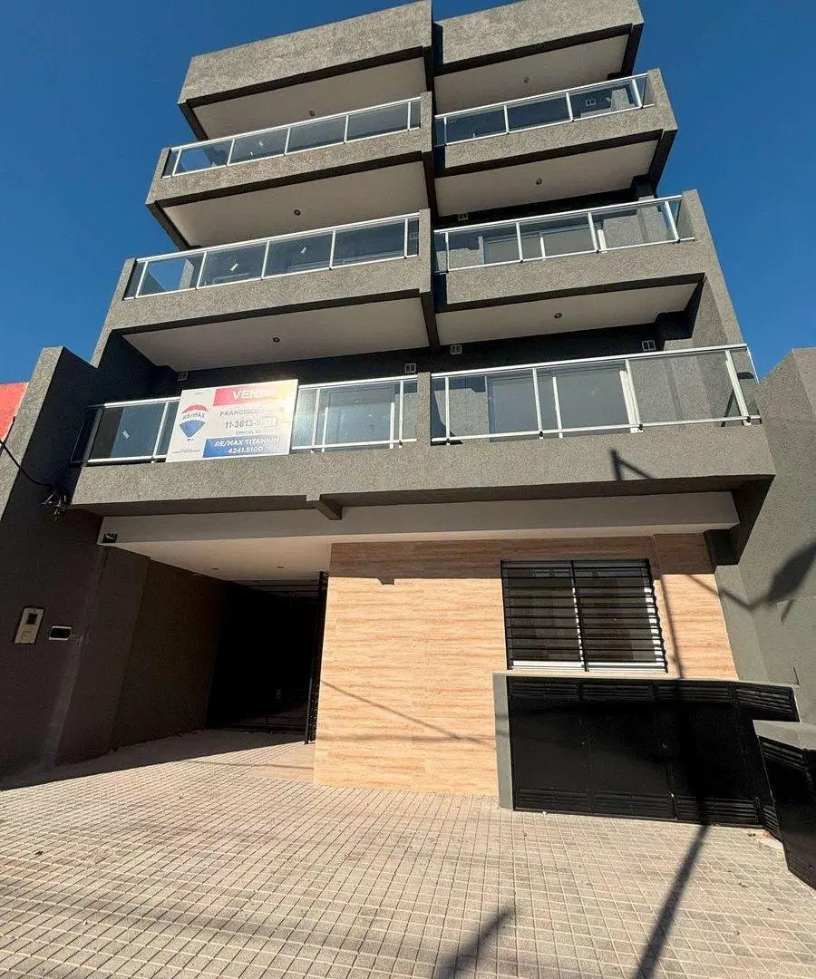 Monoambiente a estrenar con balcón Lanús Oeste 4