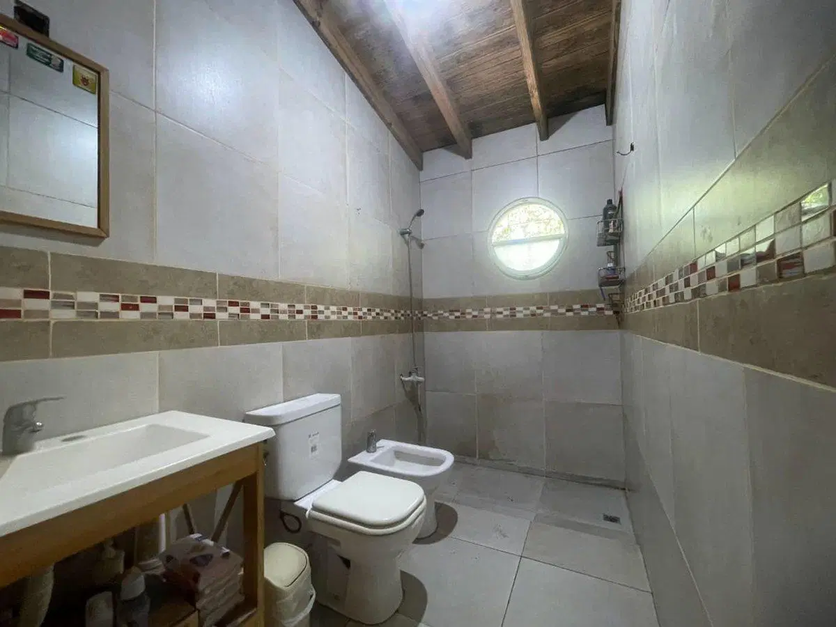 OPORTUNIDAD, CASA CON GRAN TERRENO EN MONTEGRANDE. 4