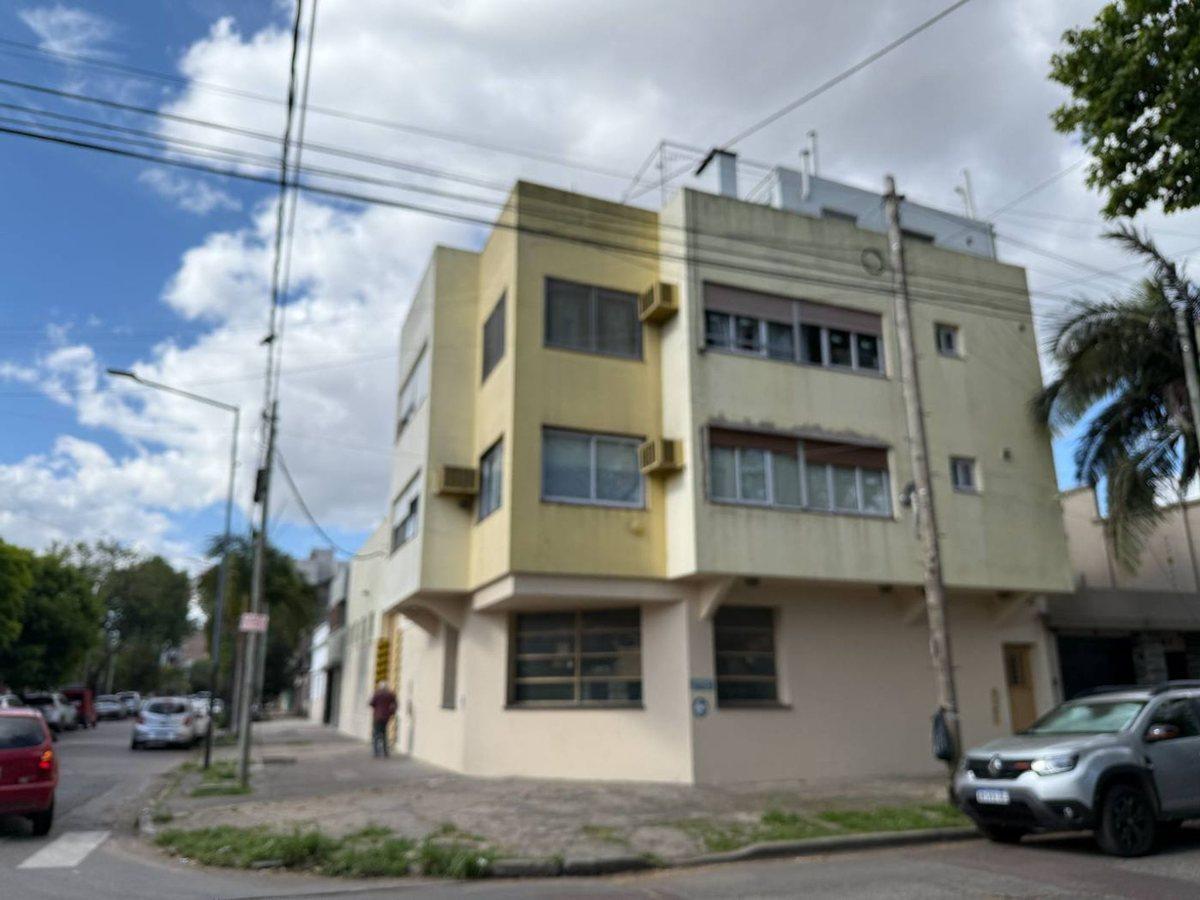 VENTA GALPON CON DEPARTAMENTOS LANUS OESTE