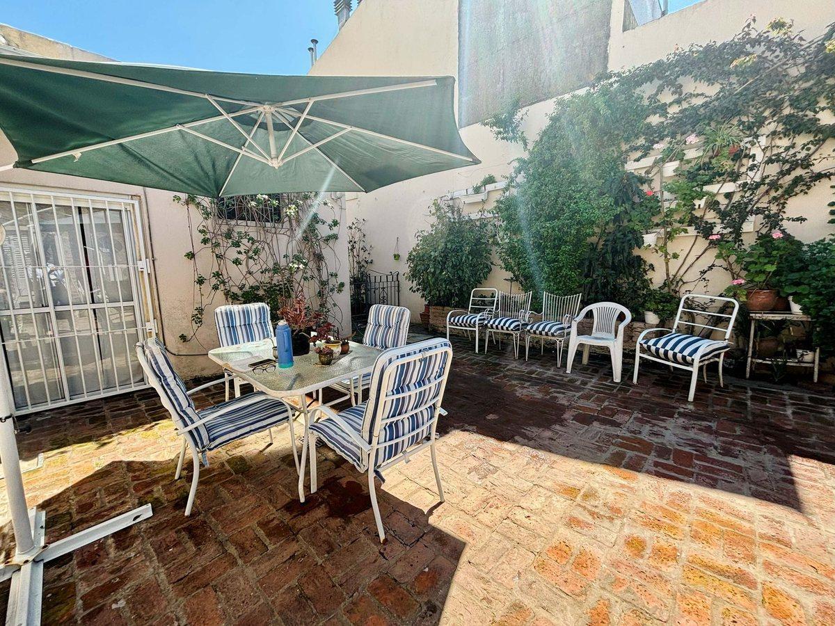 Venta Wilde Casa c/cochera, patio y jardín.PERMUTA