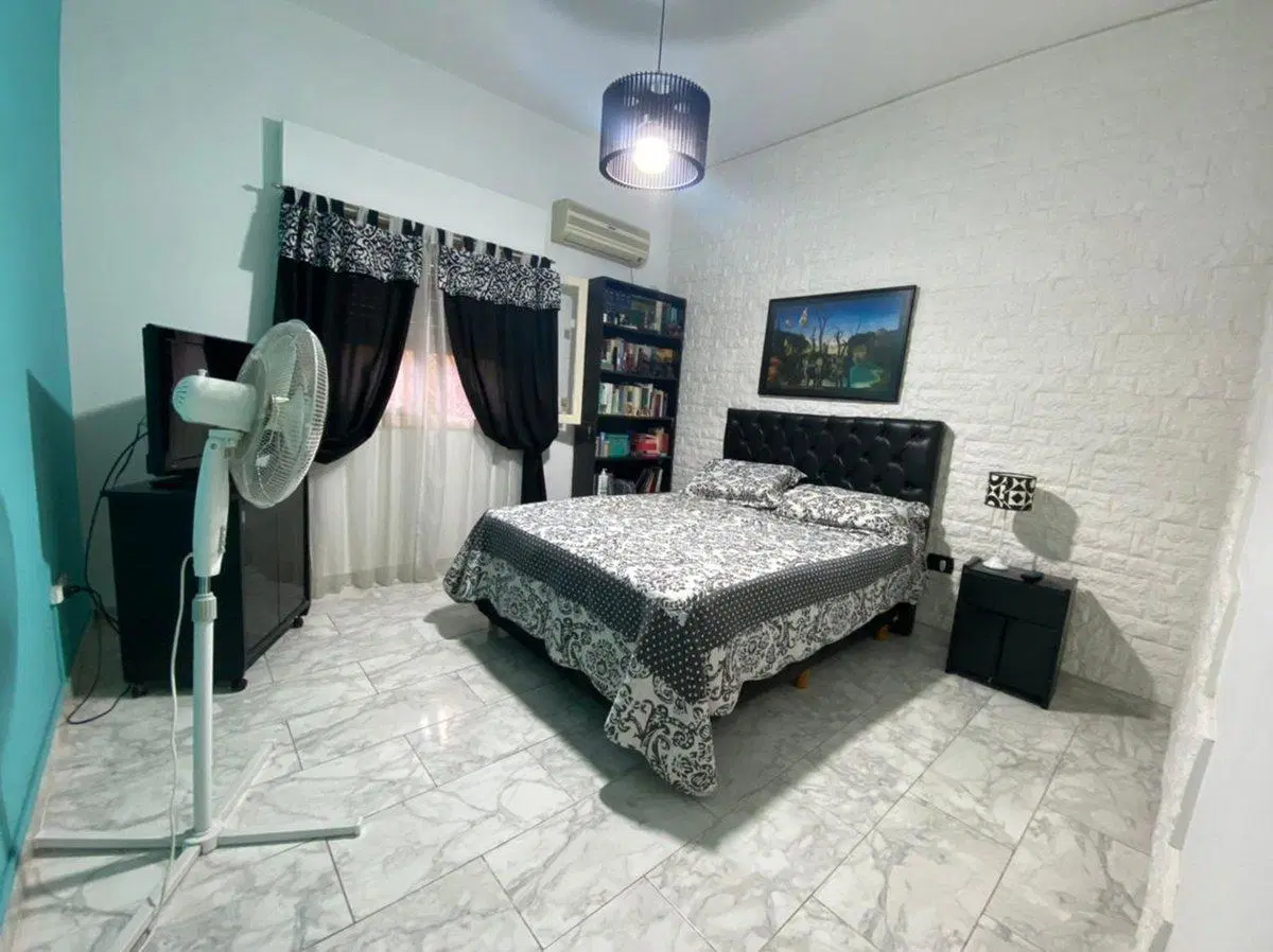 VENTA 2 CASAS DE 3 AMB CON COCHERA - V.ALSINA 4
