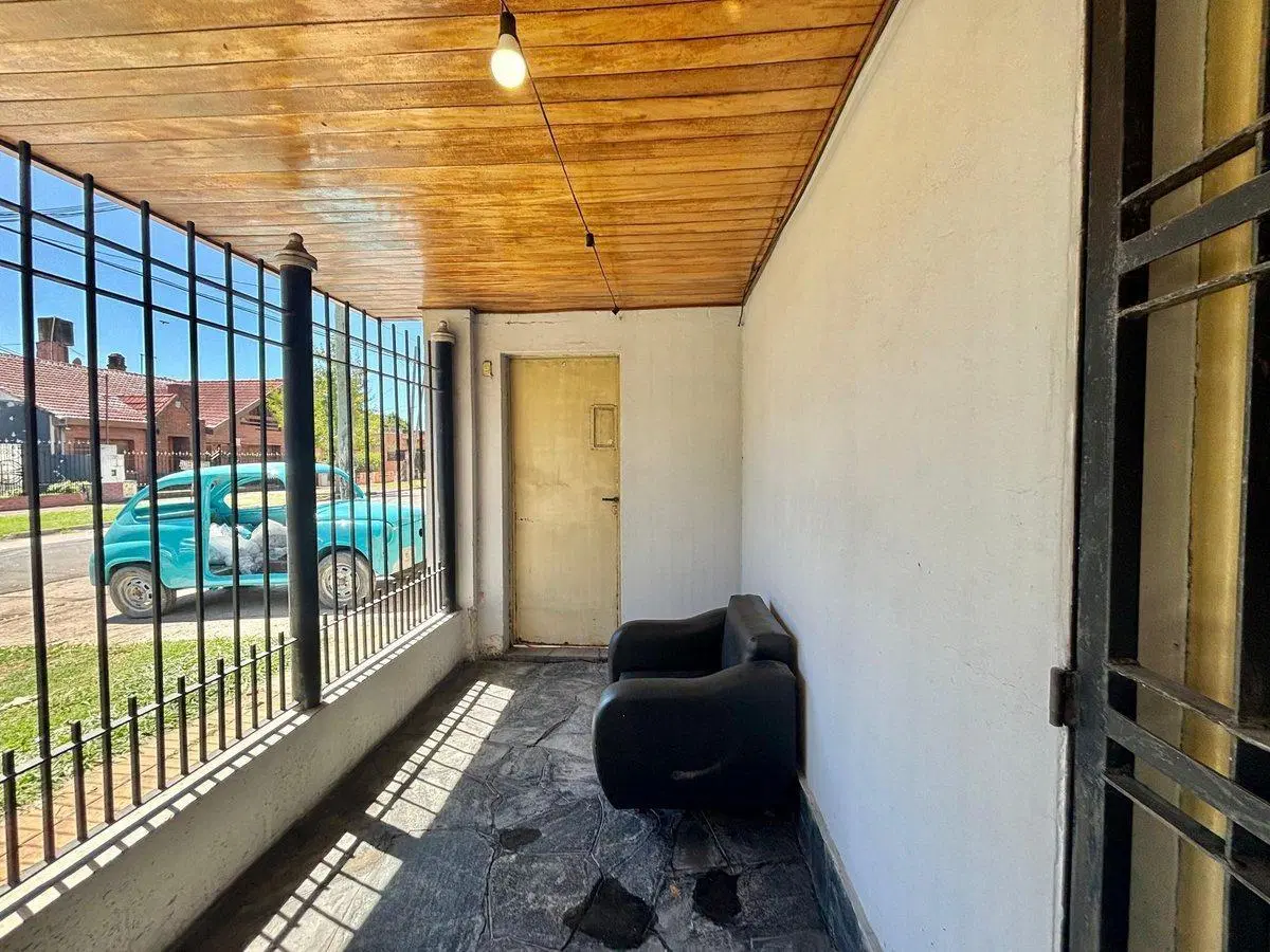 Casa en venta 3 amb c/jardín y cochera -TEMPERLEY 4