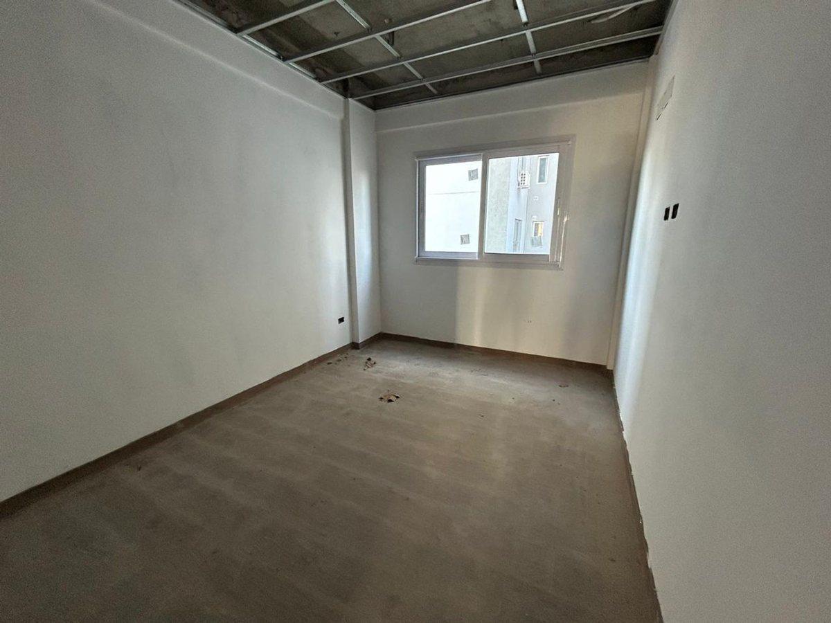 Foto de DEPARTAMENTO DE 4 AMB EN VENTA LANUSITA ESTRENAR, imagen 2