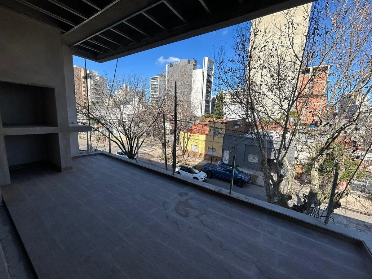 DEPARTAMENTO DE 4 AMB EN VENTA  LANUSITA  ESTRENAR 3