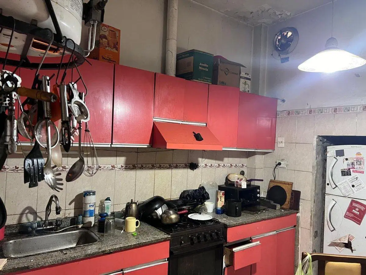 CASA DE 4 AMB EN VENTA EN TEMPERLEY CON 2 LOCALES 4
