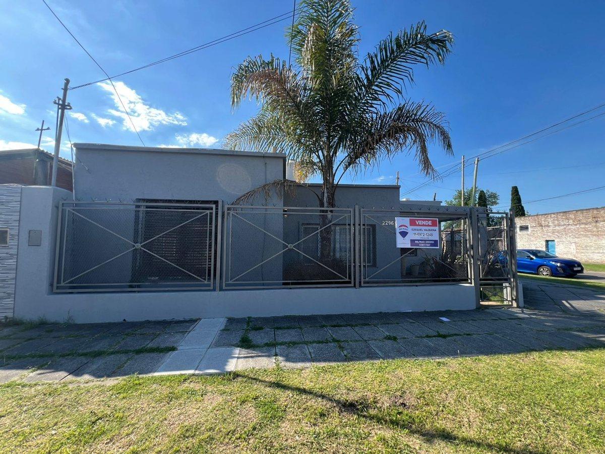 CASA EN VENTA 5 AMB
