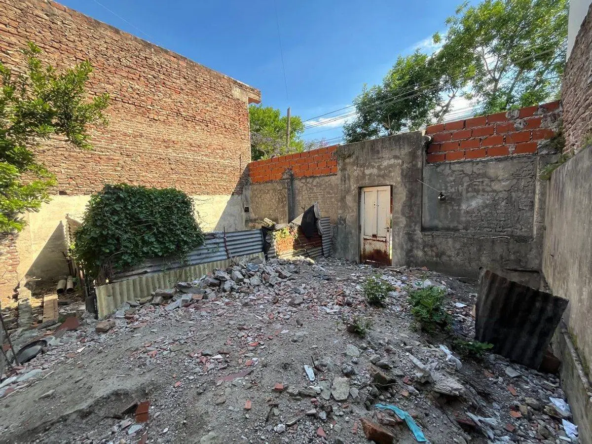 Lote/Terreno de 8,66 x 24 - Valentín Alsina Centro 3