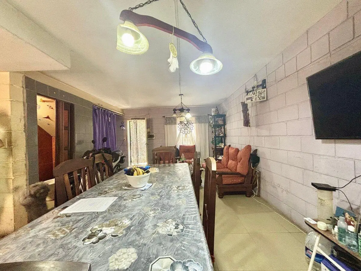 CASA TIPO DUPLEX EN VENTA  WILDE 2
