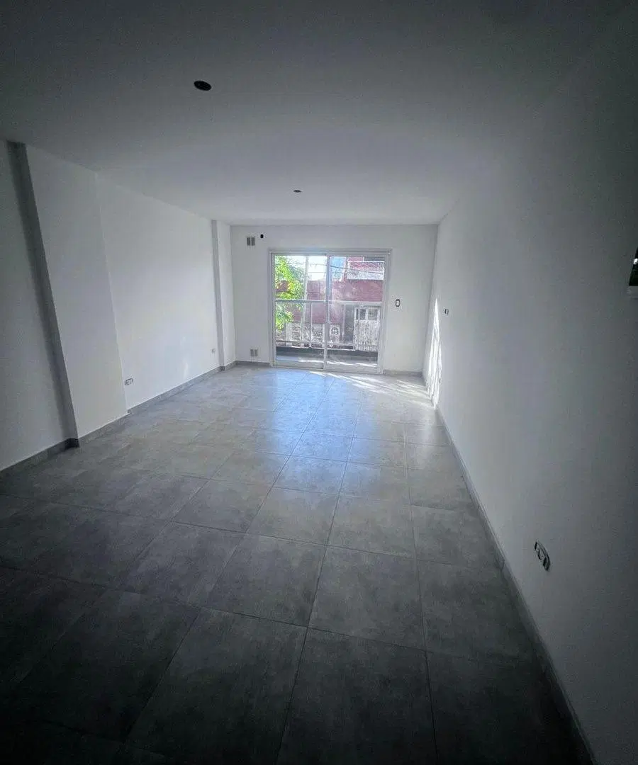 Dpto 1 amb a estrenar con balcon Lanus Oeste 2