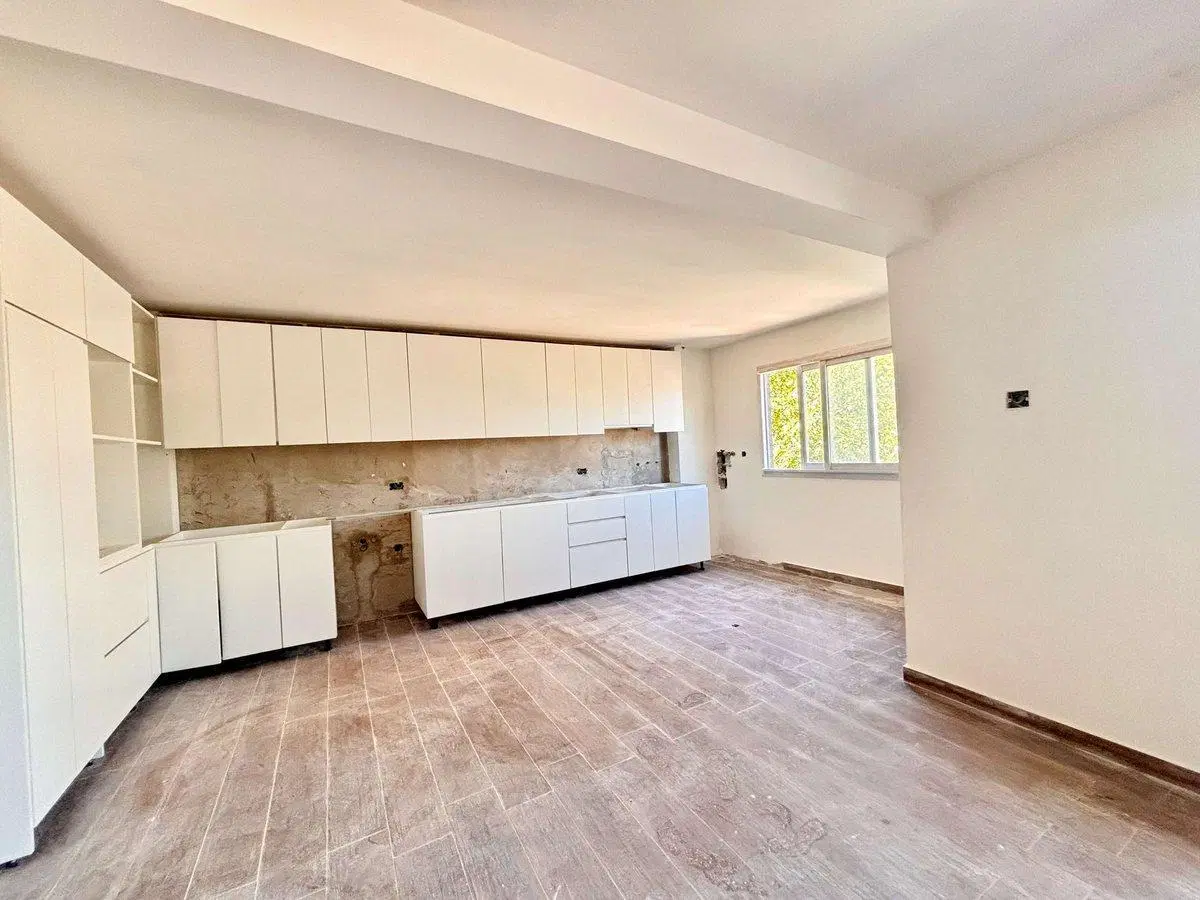 DEPTO 4 AMB NUEVO-BALCON-PARRILLA-125 M2-LANUS O. 4