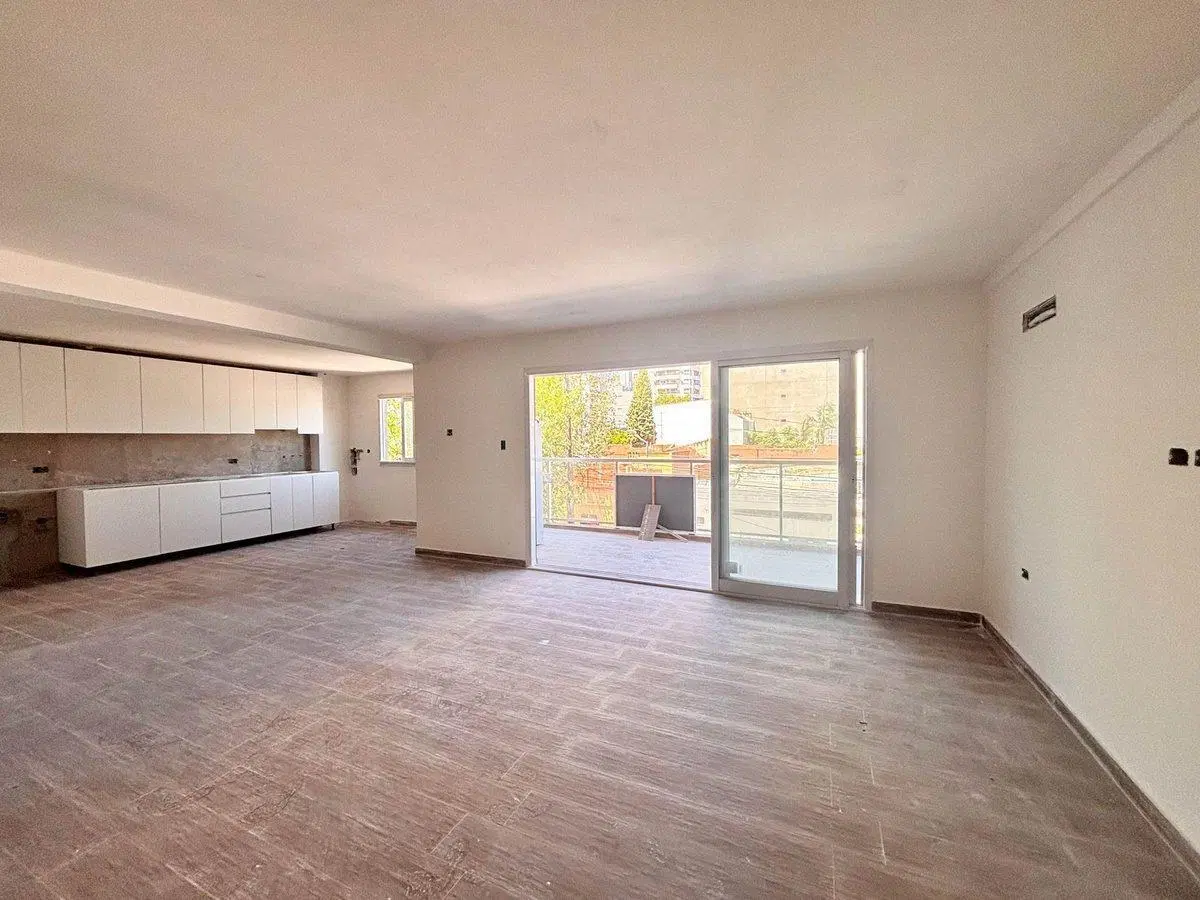 DEPTO 4 AMB NUEVO-BALCON-PARRILLA-125 M2-LANUS O. 5