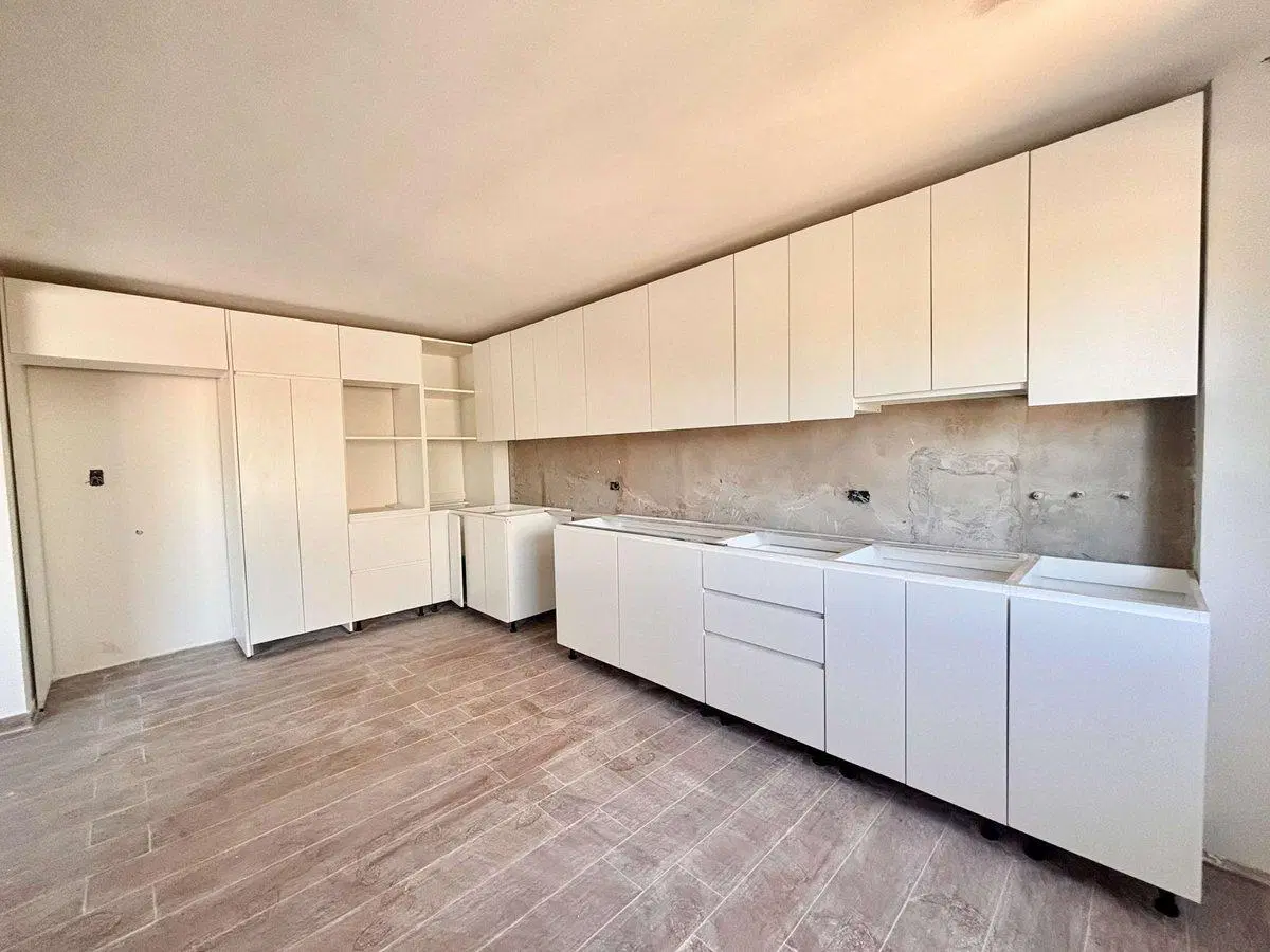 DEPTO 4 AMB NUEVO-BALCON-PARRILLA-125 M2-LANUS O. 2