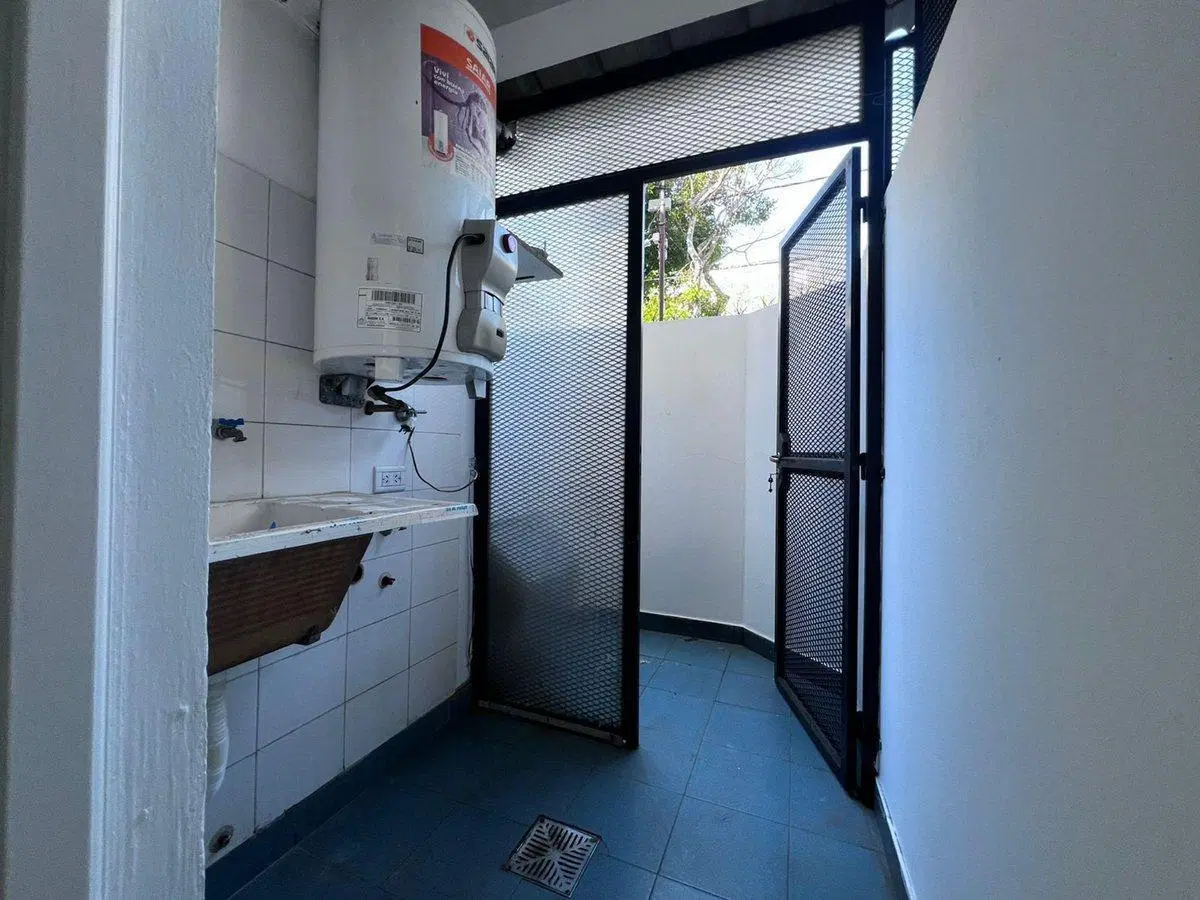 Excelente Dúplex en venta Lanús oeste 8