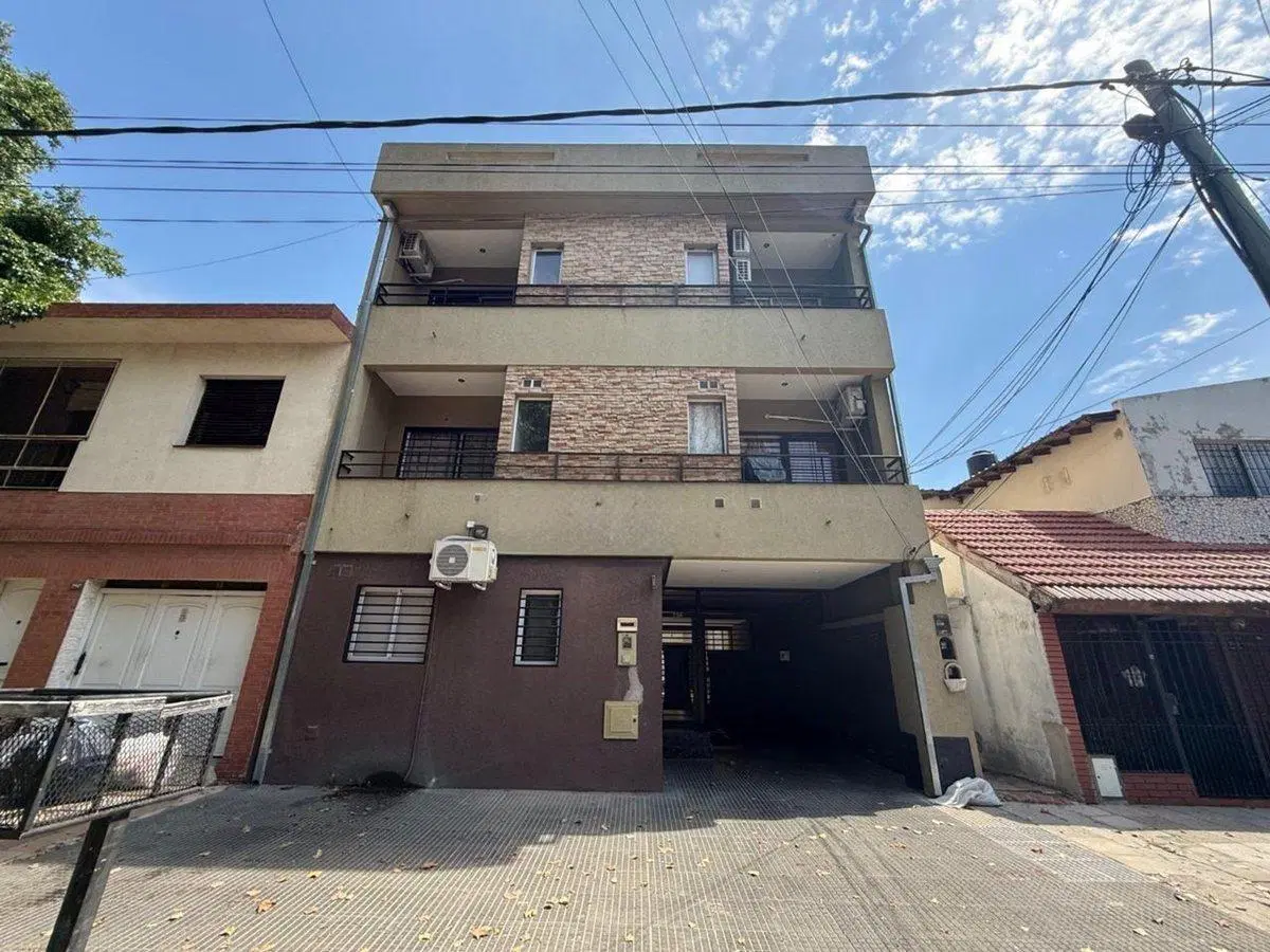 VENTA DEPTO C/BALCON COCHERA LANÚS O. 4