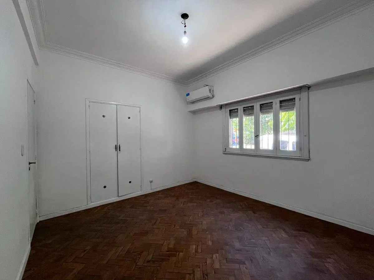 Casa 5 ambientes en venta en Gerli Avellaneda 2
