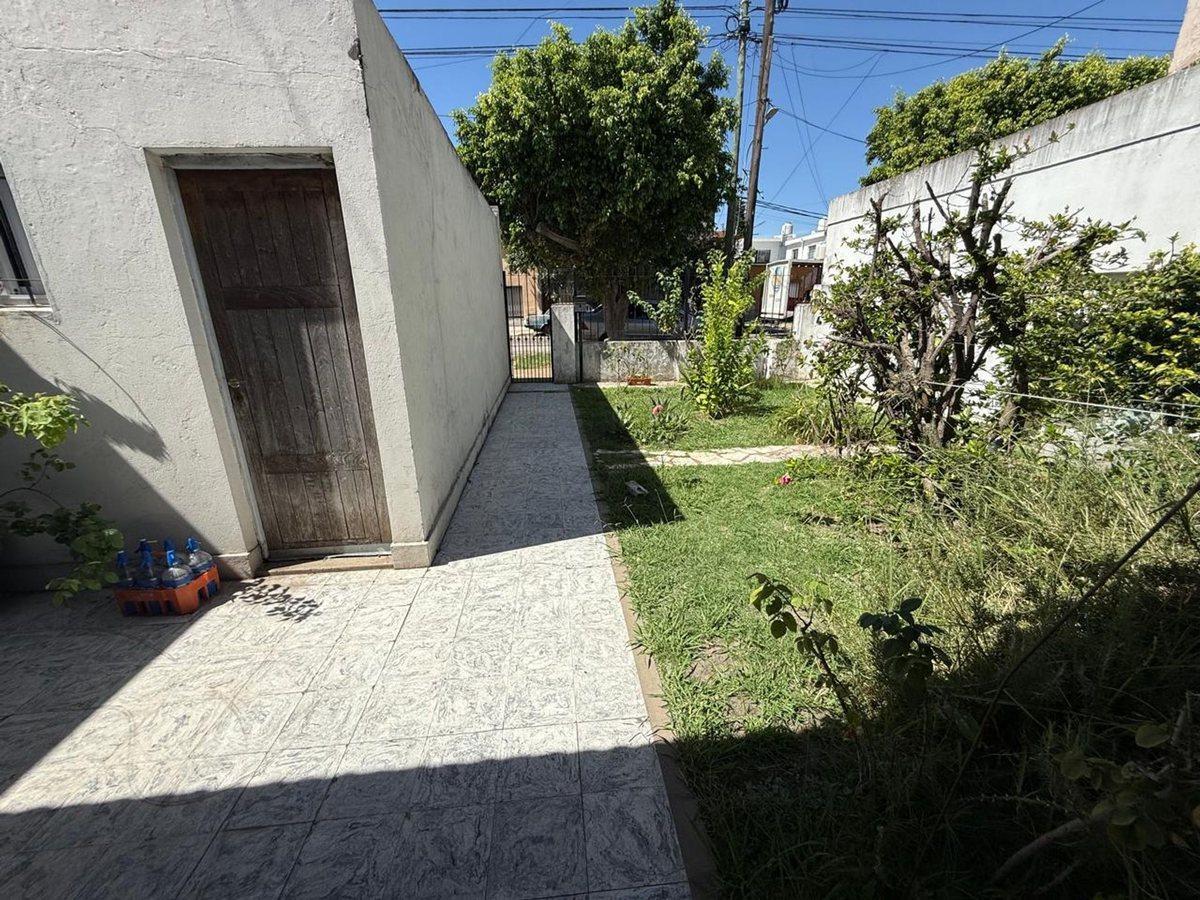 Foto de VENTA CASA 3 AMBIENTES VALENTIN A. APTO CREDITO, imagen 4