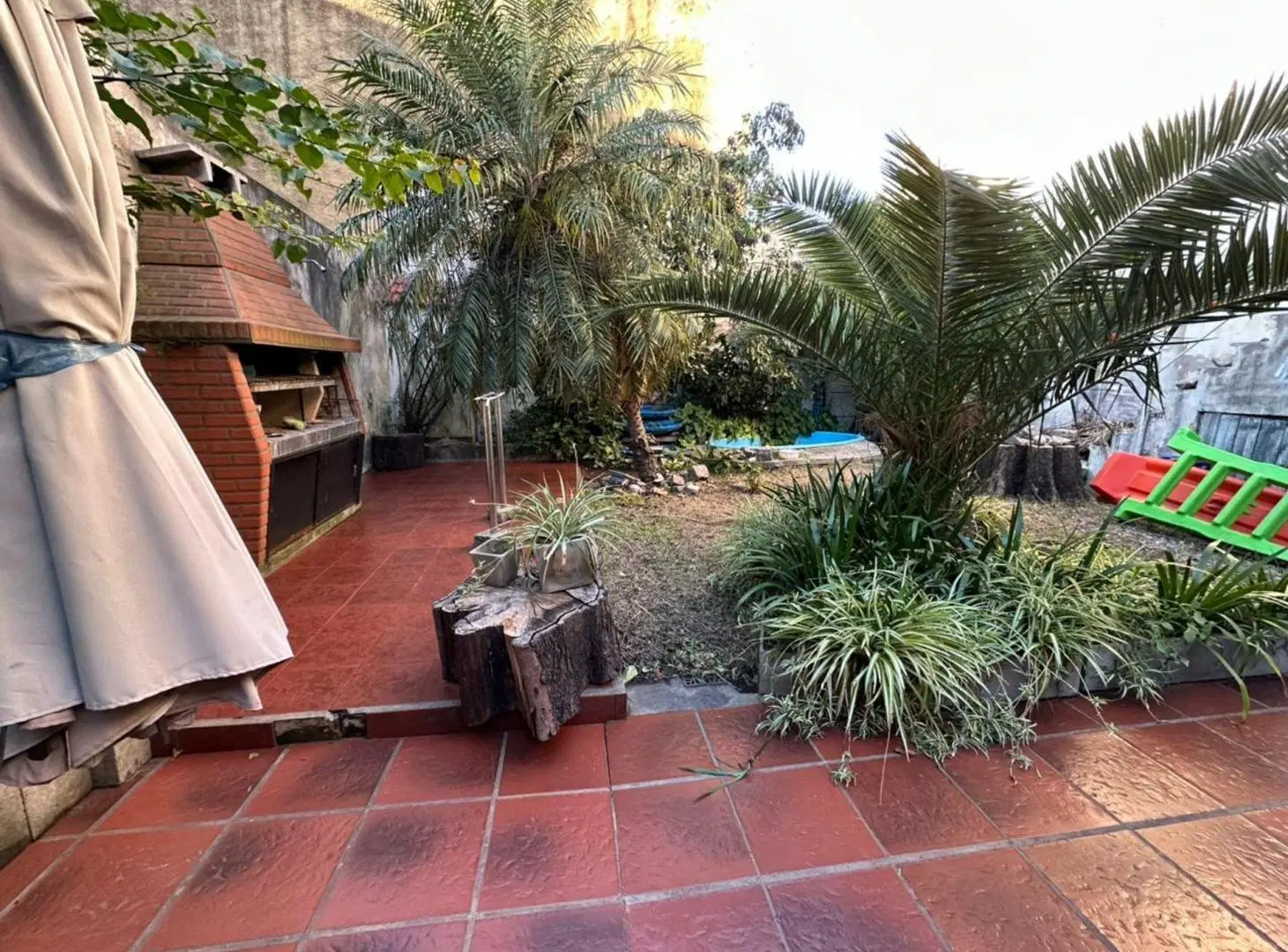 VENTA CASA 3 AMB CON PARQUE - VALENTIN ALSINA 8