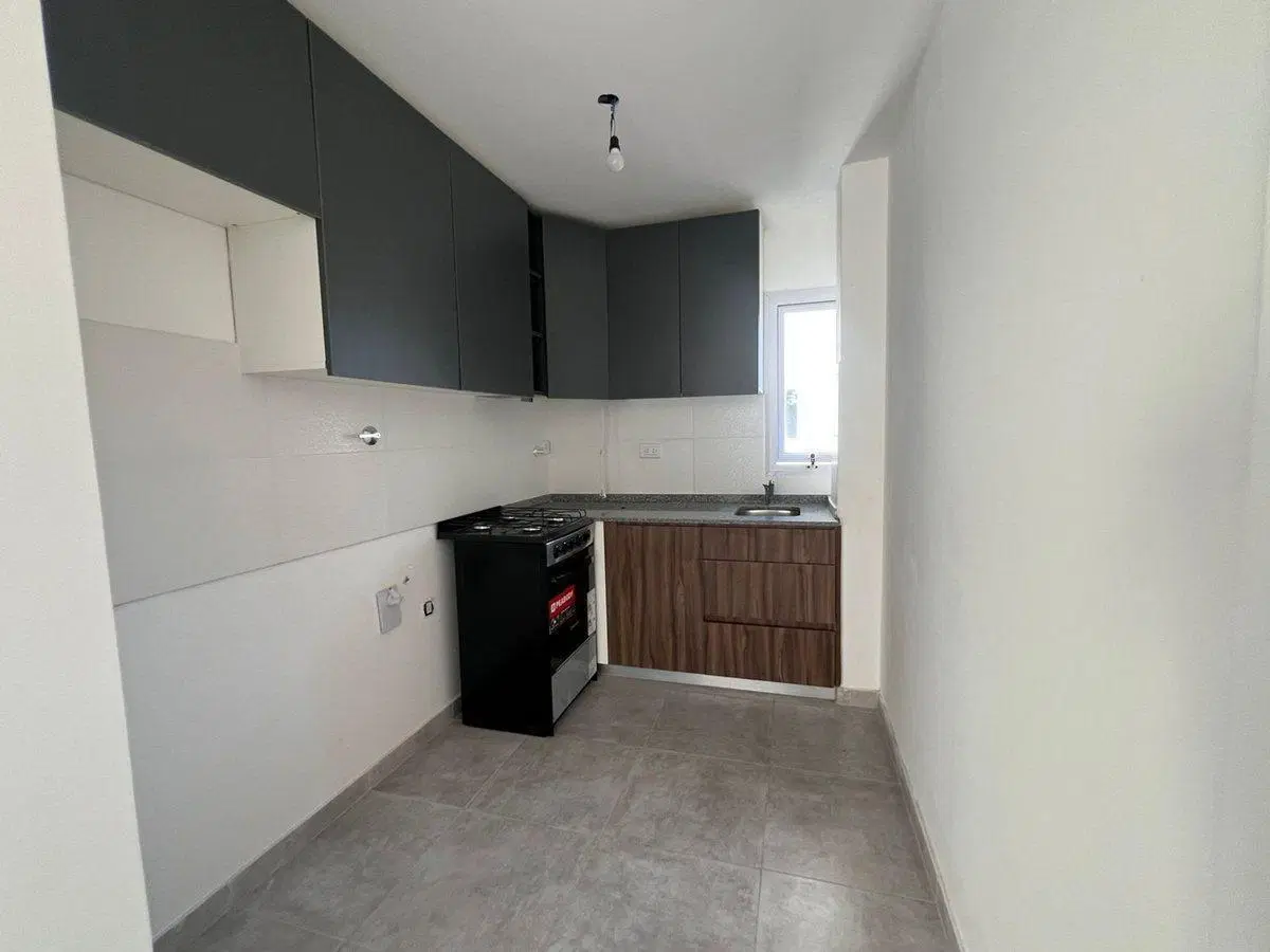 mono con balcón en venta a estrenar Lanús oeste 7