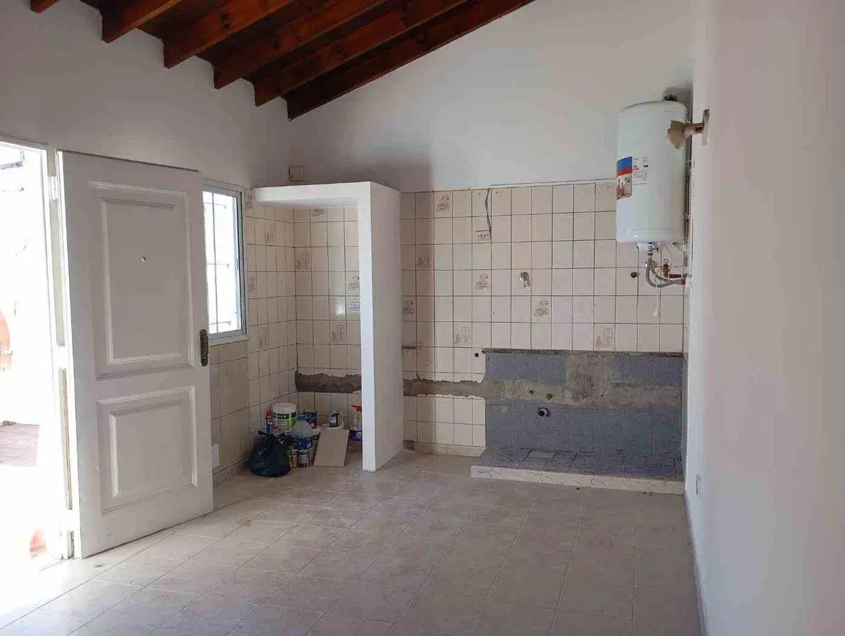 VENTA PH 2 AMBIENTES CON PATIO - LANÚS ESTE 4