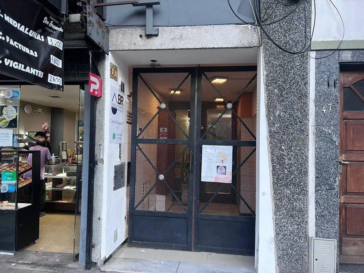 OFICINA 27M2 EN VENTA A MTS DE LA ESTACION LOMAS 8