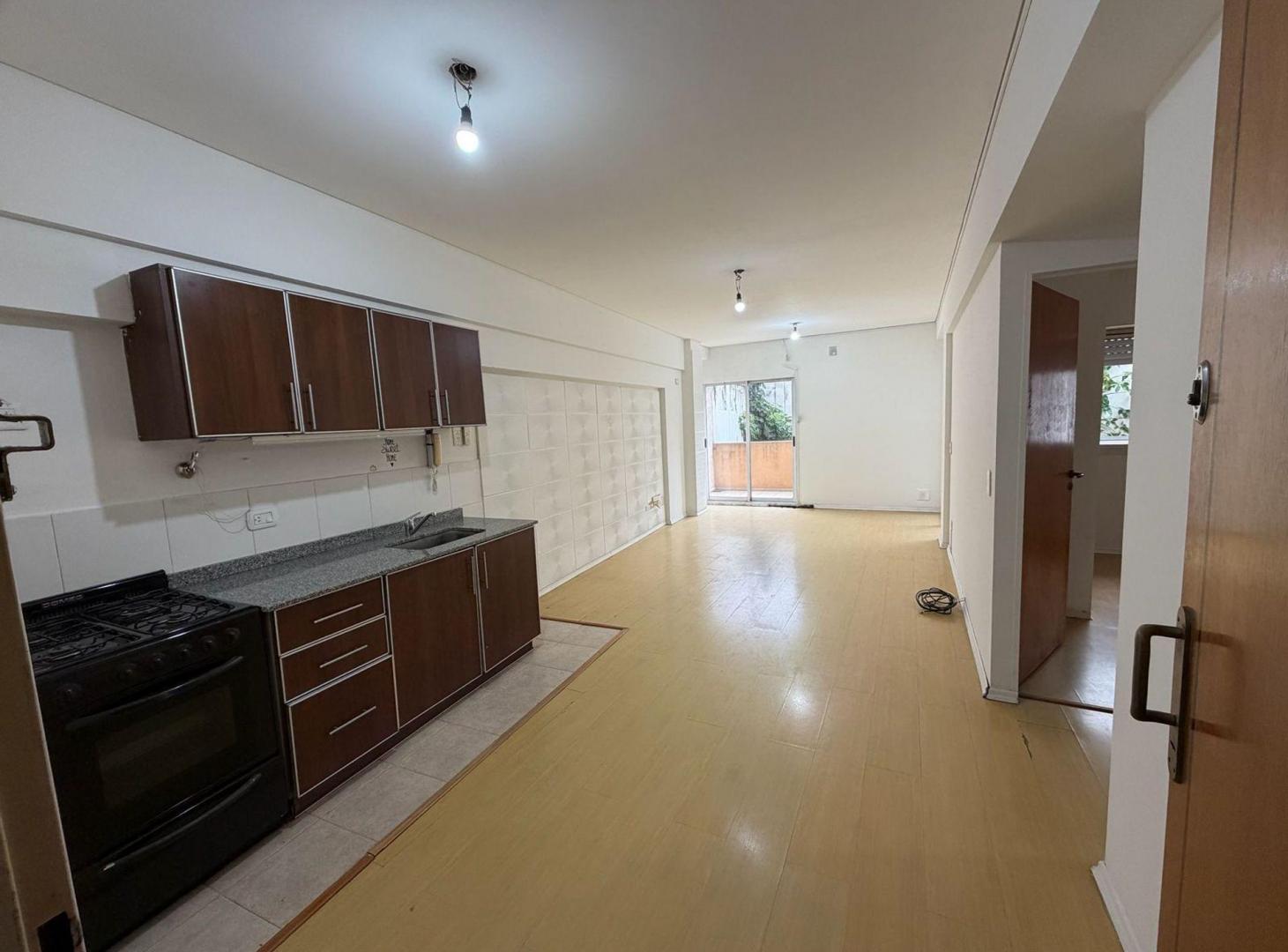 Foto de DEPARTAMENTO EN EXELENTE CONDICIONES ZONA ALMAGRO, imagen 3