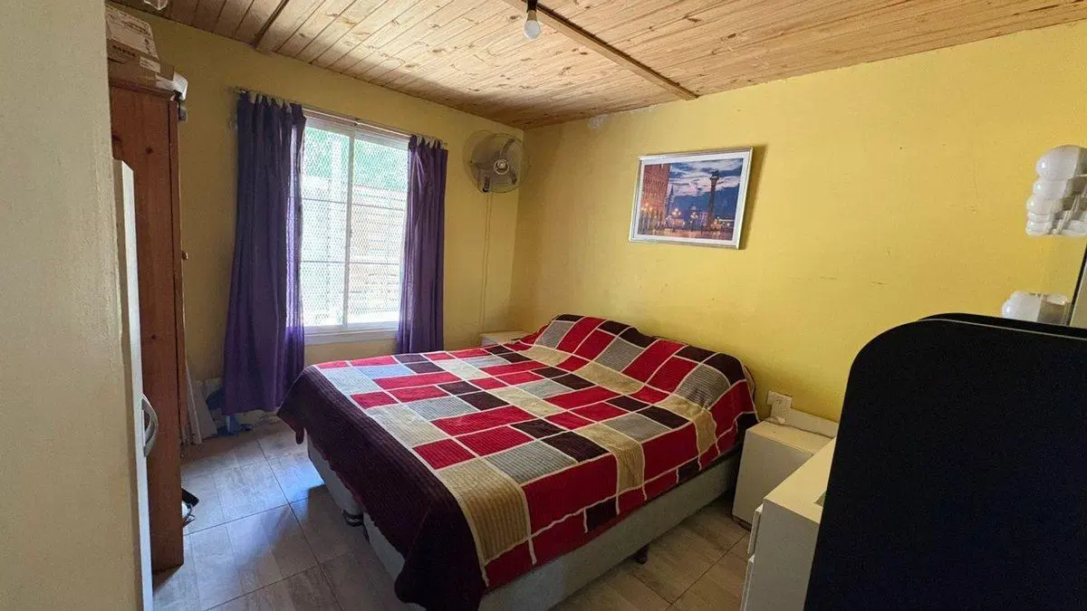 VENTA CASA 3 AMB CON PATIO Y PILETA - SPEGAZZINI 8