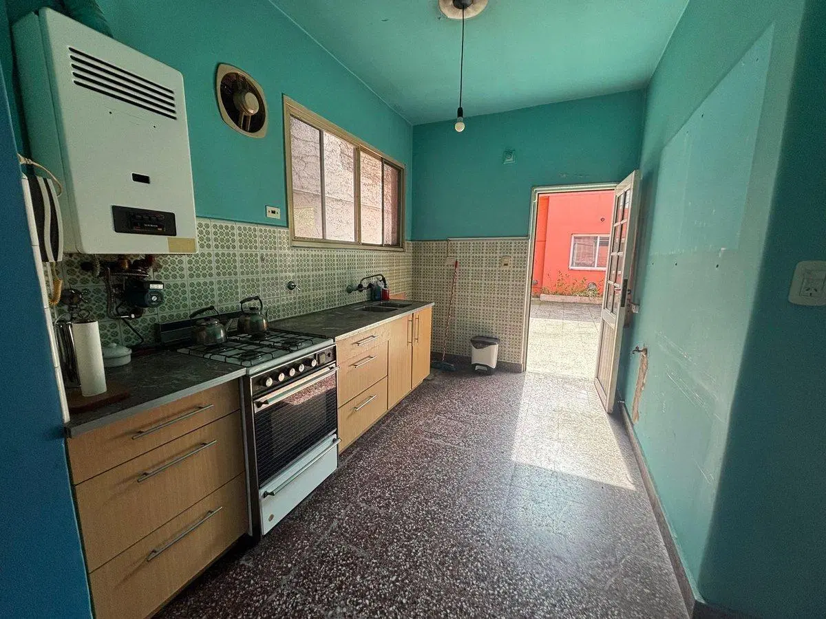 CASA + DEPTO C/TERRAZA, EN VENTA, VALENTIN ALSINA 4
